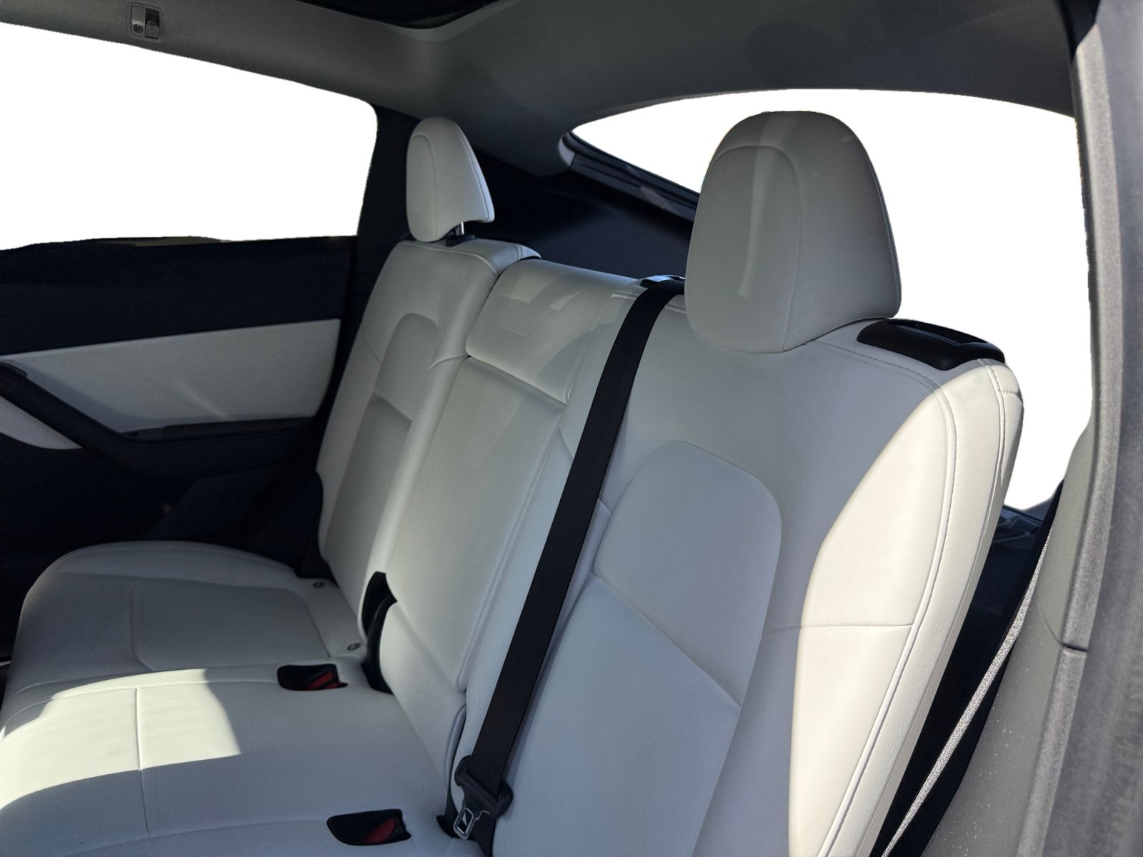 Used 2021 Tesla Model Y Long Range AWD/4WD image 16