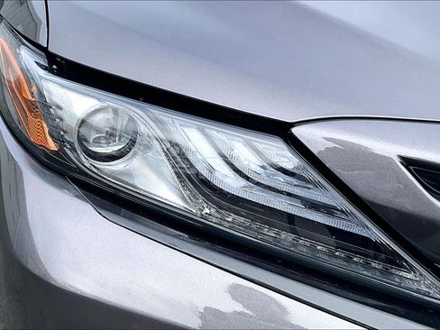 Used 2023 Toyota Camry XSE FWD image 26