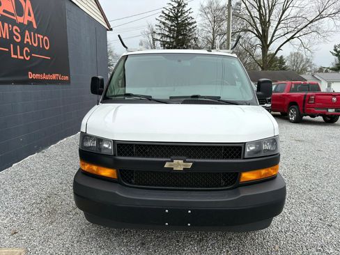 Used 2021 Chevrolet Express 2500 w/ Driver Convenience Package image 6