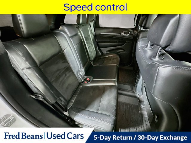 Used 2018 Jeep Grand Cherokee Altitude AWD/4WD image 34