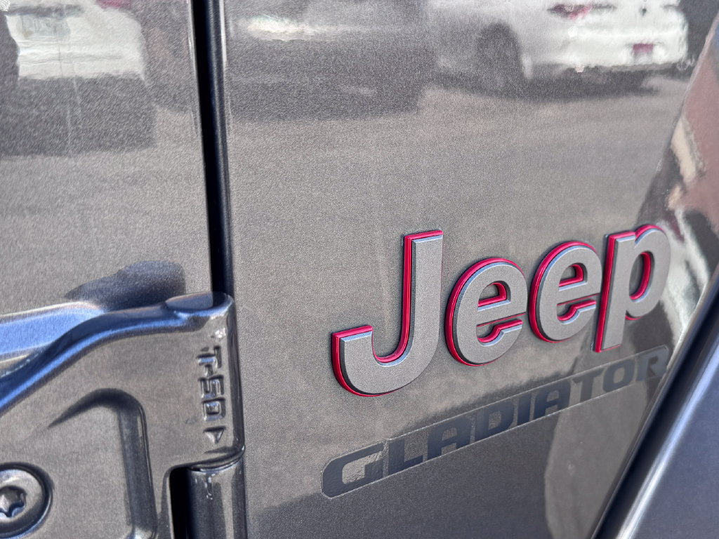 Used 2020 Jeep Gladiator Rubicon AWD/4WD image 5