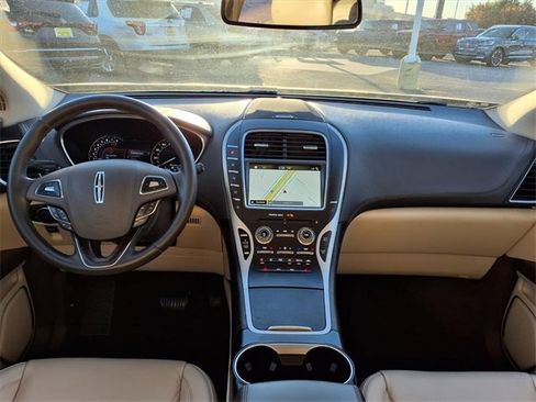 Used 2017 Lincoln MKX Select w/ Select Plus Package image 4