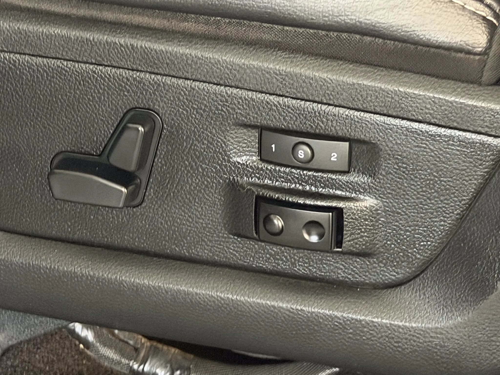 Used 2017 RAM 2500 Laramie w/ Off Road Package AWD/4WD image 27