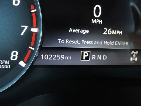 Used 2021 Nissan Titan SV w/ SV Convenience Package image 34