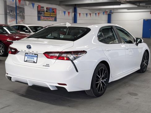 Used 2023 Toyota Camry SE image 8