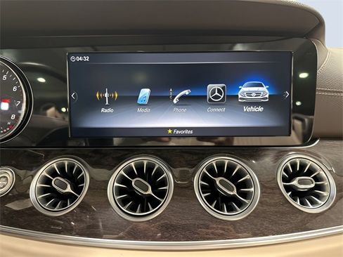 Used 2018 Mercedes-Benz E 400 4MATIC Cabriolet image 24