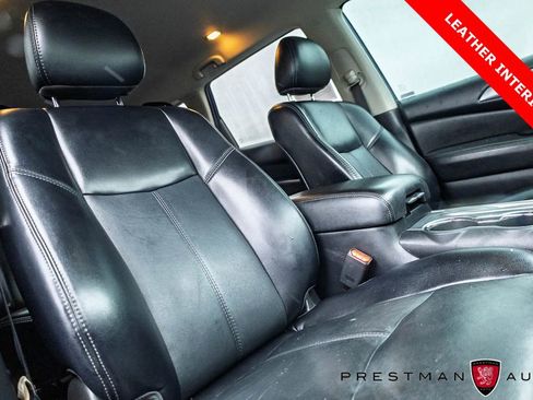 Used 2020 Nissan Pathfinder SL FWD image 5