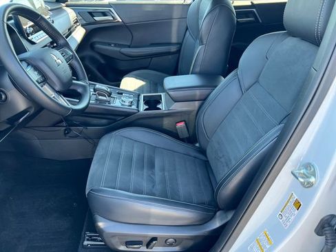 Used 2024 Mitsubishi Outlander SE AWD/4WD image 10