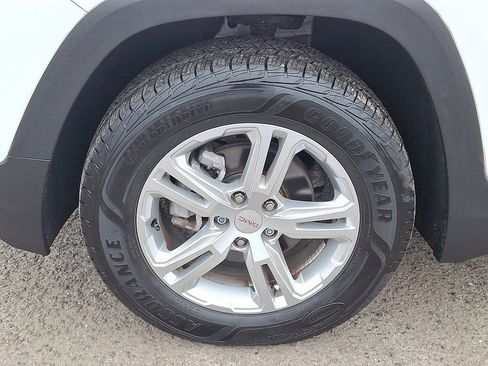 Used 2018 GMC Terrain SLE w/ Driver Convenience Package image 29