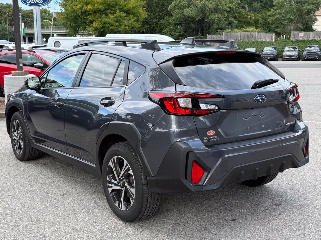 Used 2024 Subaru Crosstrek 2.0i Premium AWD/4WD image 8