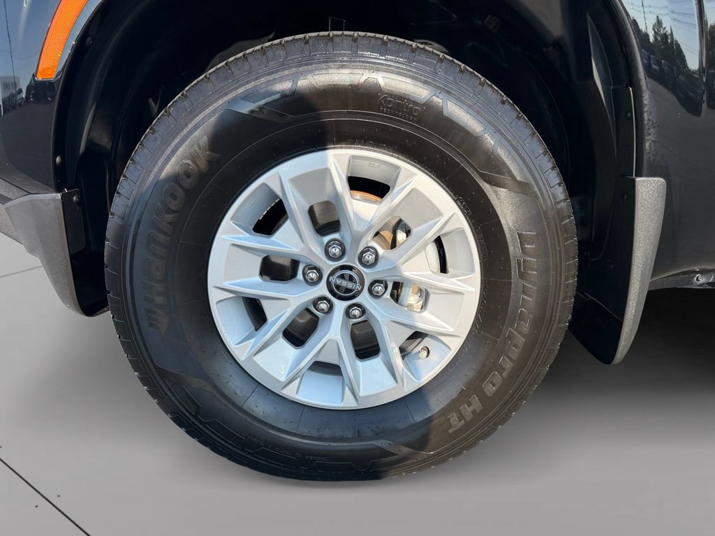 Used 2024 Nissan Frontier SV w/ Technology Package RWD image 9