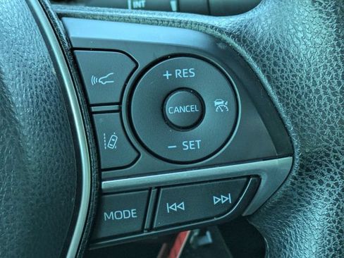 Used 2022 Toyota Camry LE FWD image 24