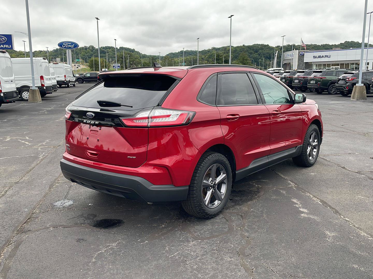 Used 2024 Ford Edge SEL w/ Sport Appearance Package AWD/4WD image 5