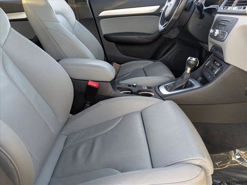 Used 2018 Audi Q3 2.0T Premium w/ Convenience Package image 19