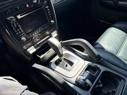 Used 2008 Porsche Cayenne AWD/4WD image 22