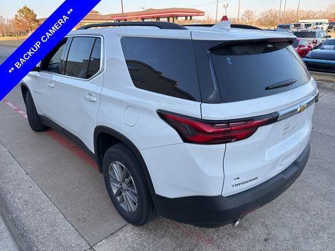 Used 2023 Chevrolet Traverse LT image 8