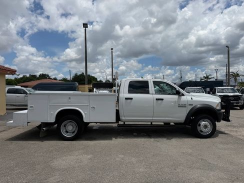 Used 2017 RAM 5500 Tradesman w/ Payload Upgrade Package AWD/4WD image 9