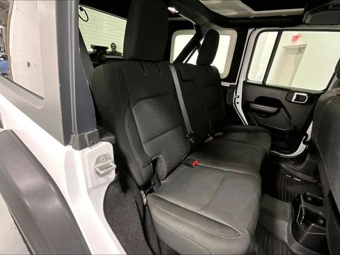 Used 2021 Jeep Wrangler Unlimited Sport AWD/4WD image 32