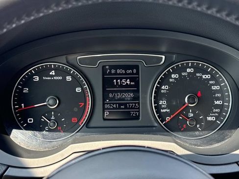 Used 2018 Audi Q3 2.0T Premium AWD/4WD image 28