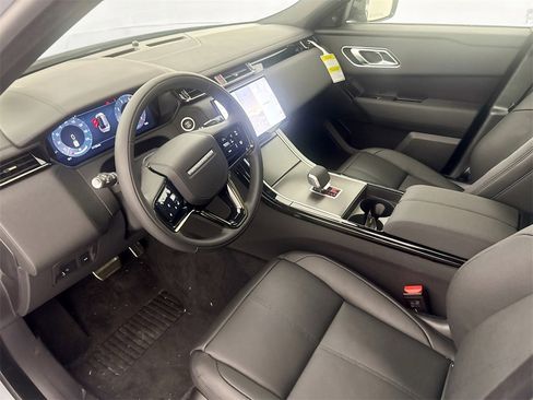 New 2026 Land Rover Range Rover Velar Dynamic SE image 9