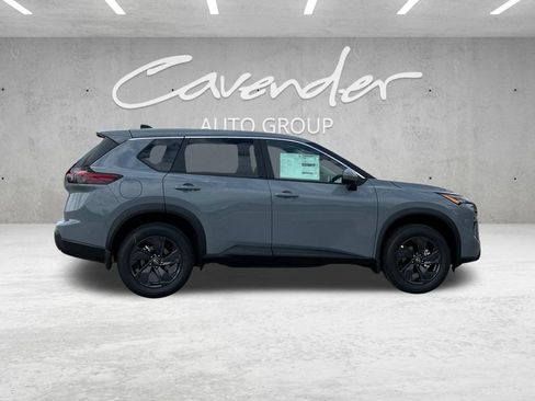 New 2026 Nissan Rogue SV FWD image 18
