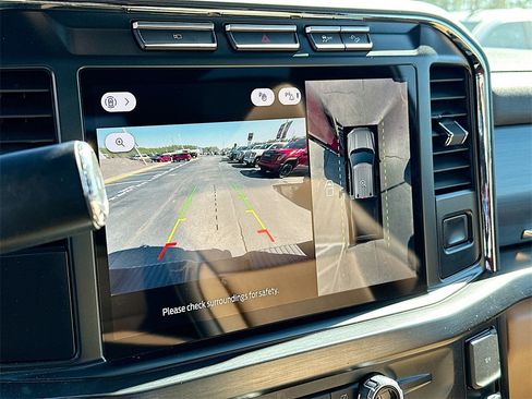 Used 2024 Ford F250 Lariat w/ Chrome Package image 23