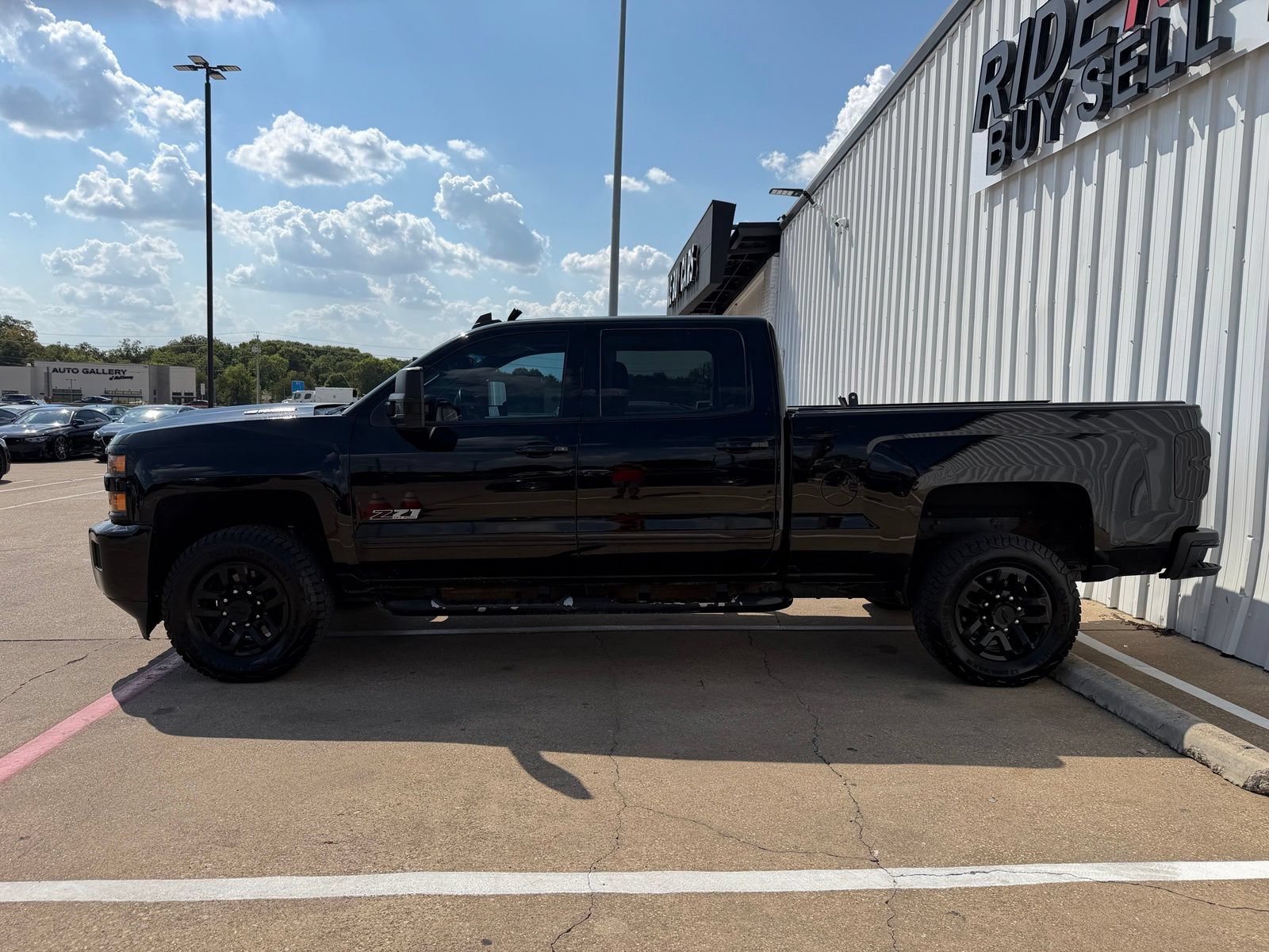 Used 2018 Chevrolet Silverado 2500 LTZ w/ Duramax Plus Package AWD/4WD image 3
