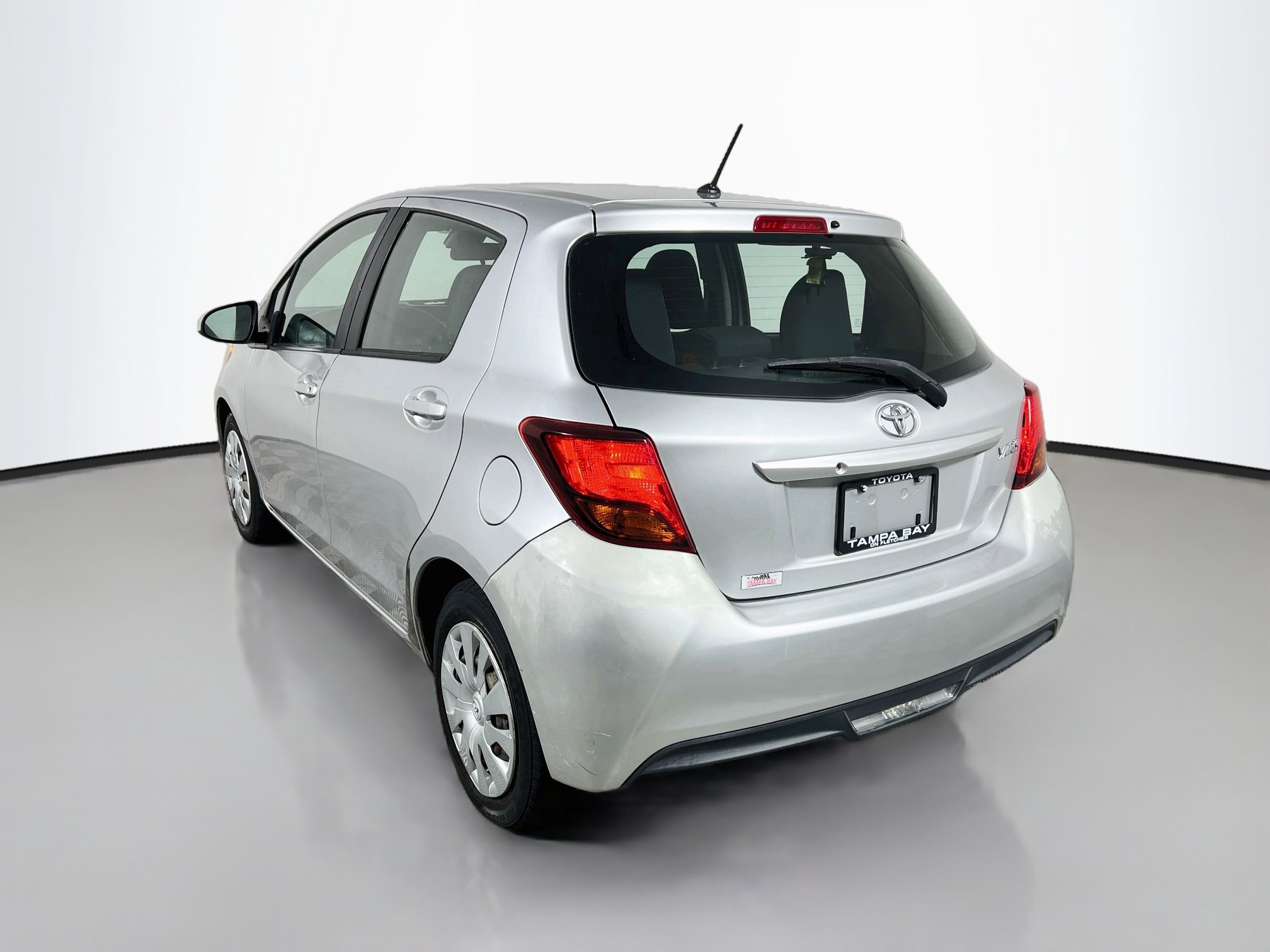 Used 2017 Toyota Yaris L FWD image 8