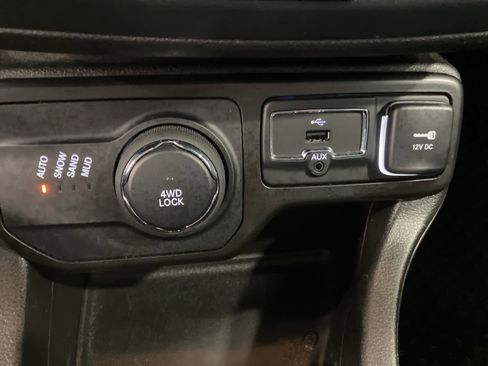 Used 2022 Jeep Renegade Altitude w/ Convenience Group image 16