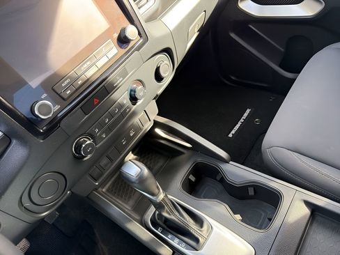 Used 2022 Nissan Frontier SV image 23