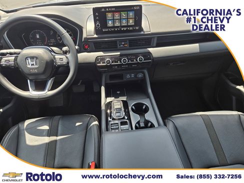 Used 2023 Honda Pilot Touring image 18