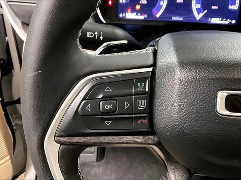 Used 2024 Jeep Grand Cherokee Limited image 21