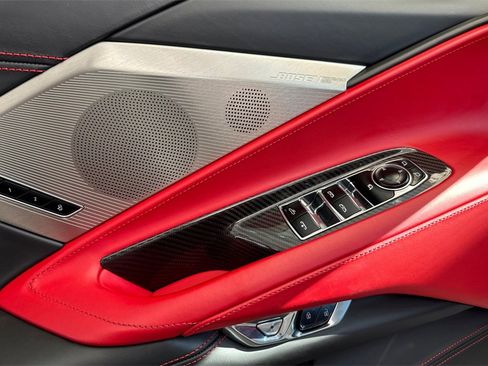 Used 2022 Chevrolet Corvette Stingray w/ Z51 Performance Package image 9