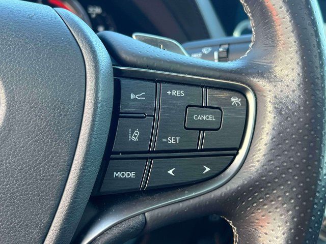 Used 2018 Lexus LS 500 F Sport w/ Accessory Package (Z1) AWD/4WD image 28
