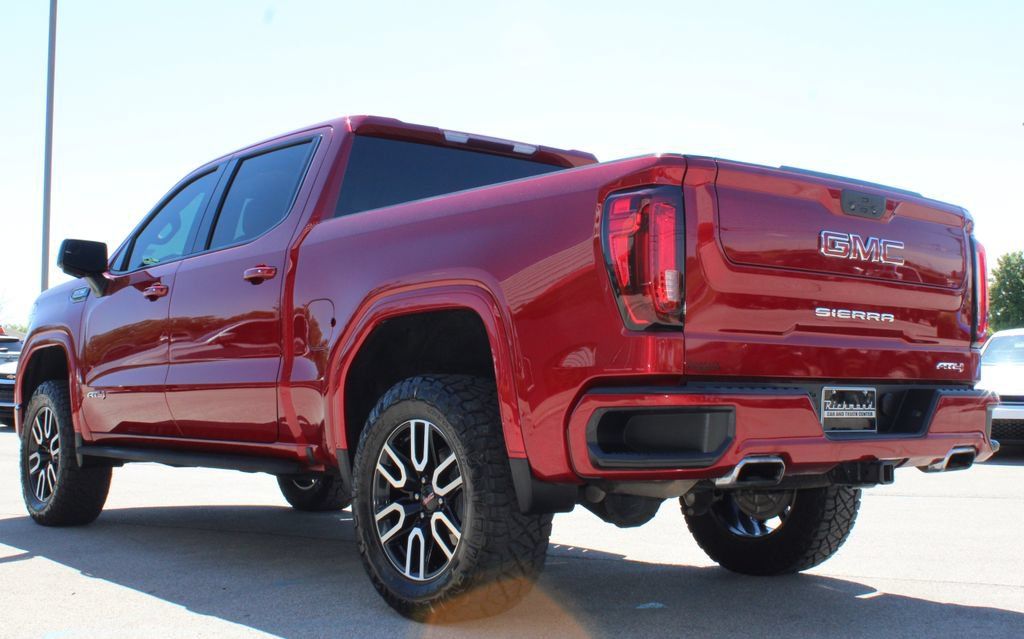 Used 2021 GMC Sierra 1500 AT4 w/ Off-Road Performance Package AWD/4WD image 9