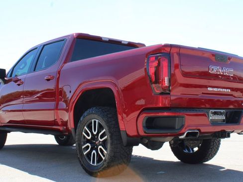 Used 2021 GMC Sierra 1500 AT4 w/ Off-Road Performance Package AWD/4WD image 9