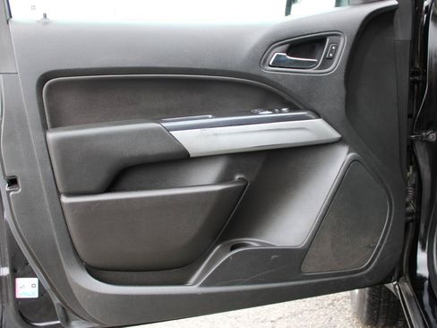 Used 2021 Chevrolet Colorado LT w/ Fleet Safety Package RWD image 13