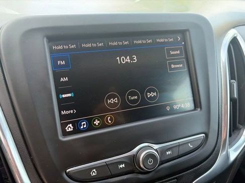 Used 2021 Chevrolet Equinox LT FWD image 21