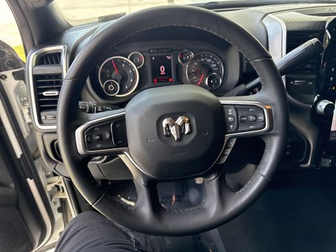 Used 2025 RAM 2500 Big Horn AWD/4WD image 18
