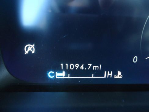 Used 2023 Lincoln Nautilus Reserve w/ Equipment Group 201A image 13