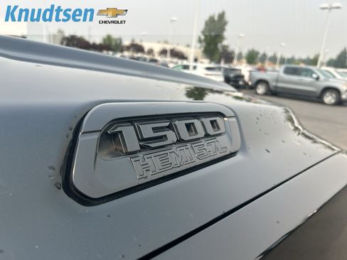 Used 2019 RAM 1500 Big Horn AWD/4WD image 9