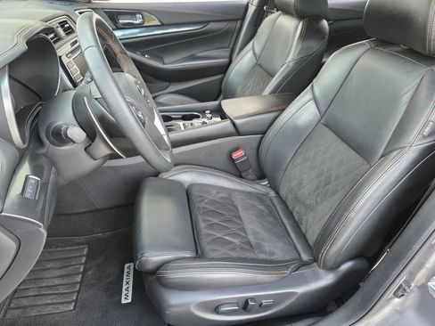 Used 2022 Nissan Maxima SR w/ Sport Mat Group image 10
