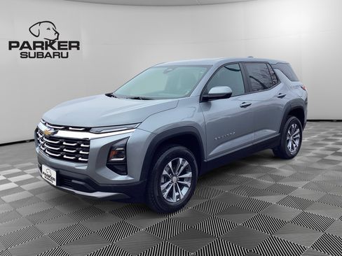 Used 2025 Chevrolet Equinox LT image 1