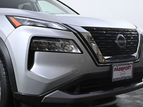 Certified 2023 Nissan Rogue SV image 5