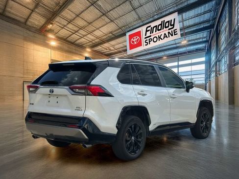 Used 2024 Toyota RAV4 XSE w/ Advanced Technology Package AWD/4WD image 4