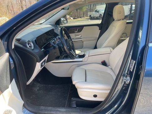 Used 2021 Mercedes-Benz GLA 250 4MATIC image 12