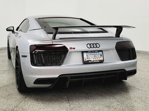 Used 2017 Audi R8 V10 plus AWD/4WD image 4