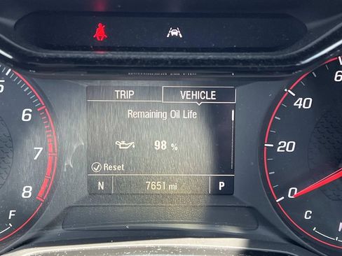 Used 2024 Chevrolet Trax RS w/ Driver Confidence Package image 17