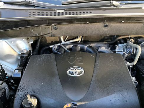 Used 2018 Toyota Highlander XLE w/ Protection Package #3 image 32