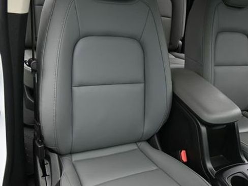 Used 2022 Chevrolet Colorado W/T image 17